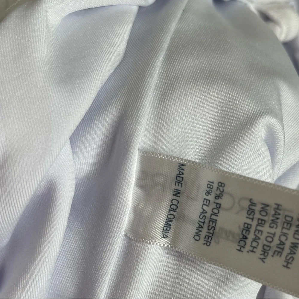 Kenny Flowers The Santorini White Floral Jacquard Underwire One Piece NWT - Picture 10 of 10